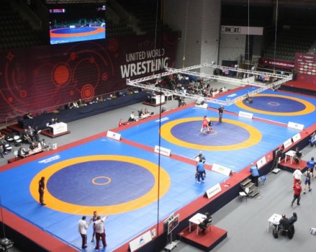 Жените стартират европейската квалификация по борба в София