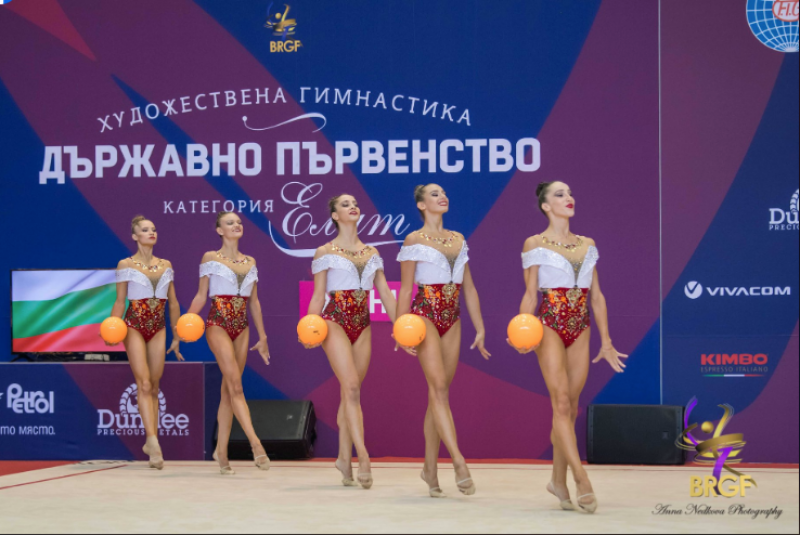 Ансамбълът по художествена гимнастика спечели злато в многобоя от Световната купа в Баку