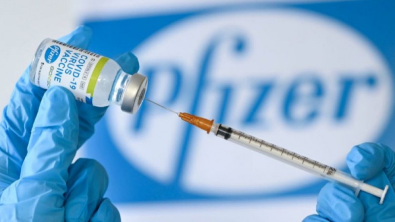 EK договори доставки на 1,8 млрд. ваксини на Пфайзер