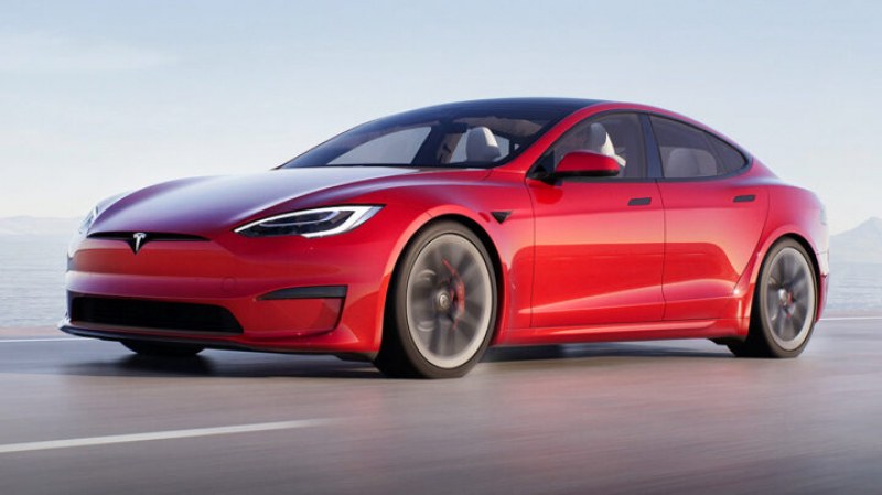 Tesla продаде предварително всичките си коли, които ще бъдат произведени до юни