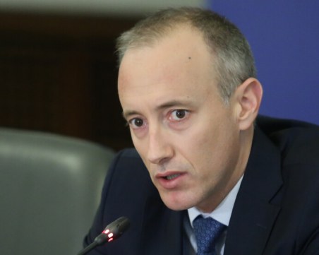 Красимир Вълчев: Около 600 ученици са карантинирани, те ще се явят на изпити в отделни стаи