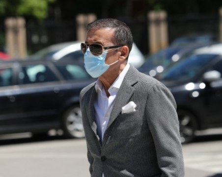 Миню Стайков: Не познавам и не съм се срещал със Светослав Илчовски