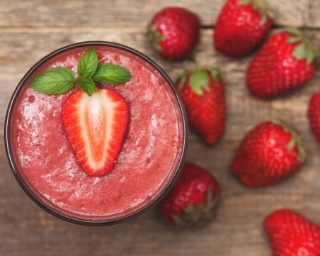 Здравословно и вкусно: Смути с ягоди и авокадо