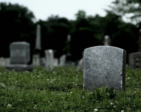 България е на трето място в ЕС по повишена смъртност през март 2021