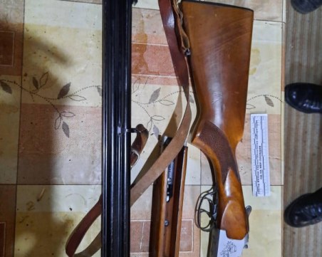 Незаконно оръжие и боеприпаси откриха в дома на 75-годишен