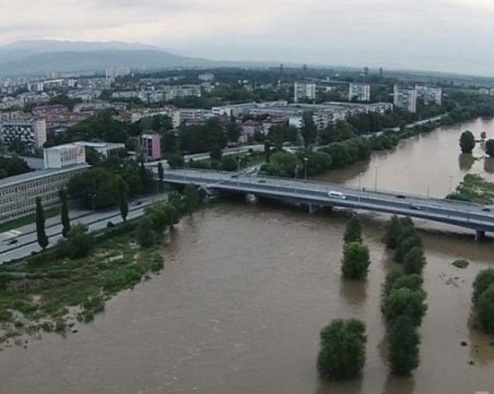 Обявяват нова обществена поръчка за почистването на река Марица за 4,9 млн. лева с ДДС