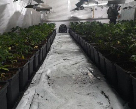 Двама мъже са 