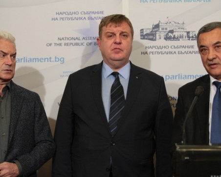Марешки и Сидеров приеха протегнатата ръка на Каракачанов, готви се голяма коалиция