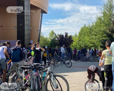 Трима късметлии си тръгнаха с ваучери за велосипед след старта на Велосезон 2021 в Пловдив