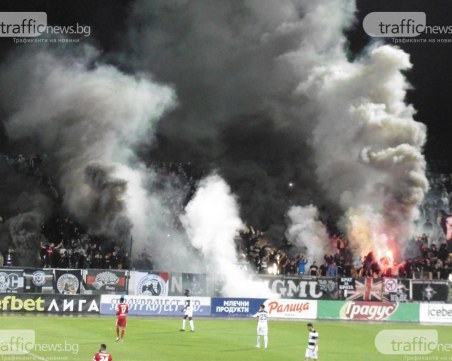 Тунчев: Тези невероятни фенове държаха отбора на крилете