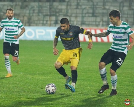 Ботев приема Черно море в пореден опит да победи