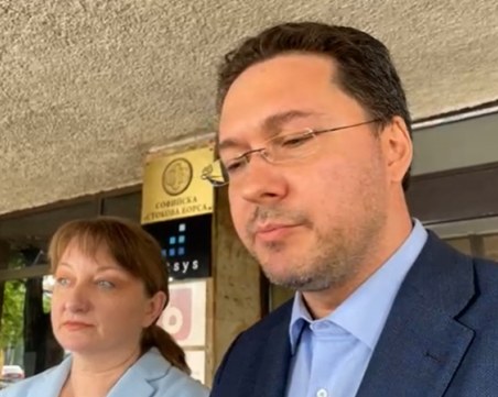 Митов: Радев се опитва да лъже всички едновременно