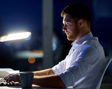 Извънредният труд убива средно 745 000 души годишно