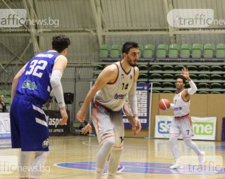 Академик загуби първия мач за бронза срещу Балкан