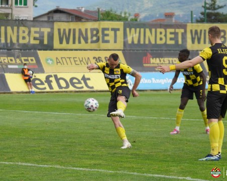 Ботев гостува на Левски на 