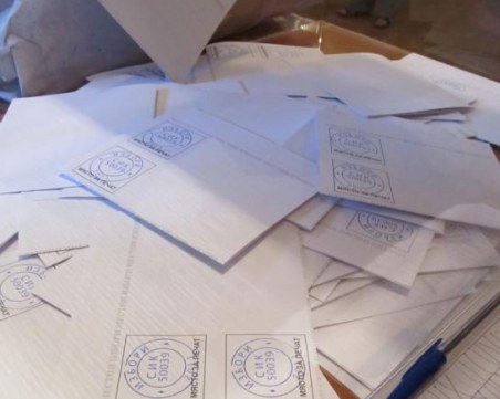 Не с камери, а с GSM-и ще се снима броенето на гласовете