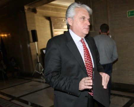 Рашков свиква всички шефове на службите за сигурност утре, категоричен е: Не, няма да работя с тях