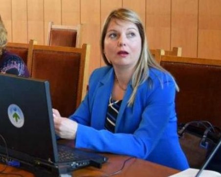 Шефката на кабинета на Рашков била уволнена от КПКОНПИ за финансови нарушения