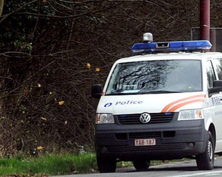 Белгийската полиция издирва екстремист, заплашил с атака вирусолог