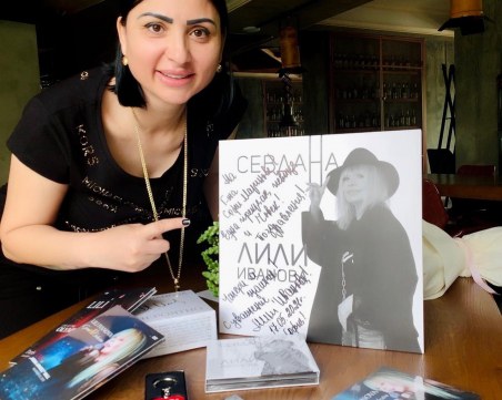 Лили Иванова с голям жест към Софи Маринова, остави я без дъх от вълнение