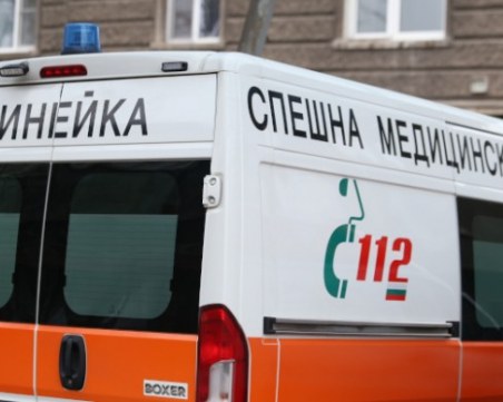 Момиче понечи да се самоубие, полицаи я разубедиха