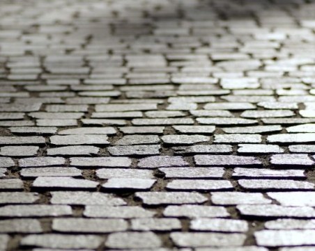 При ремонт на тротоар откриха тунел към банка в Германия