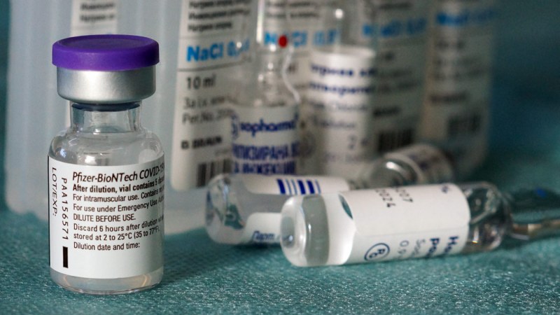 Амбициозно: Пфайзер обеща 3 милиарда ваксини до края на годината