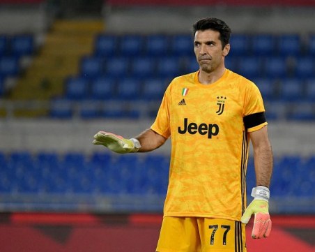 Буфон: Продължавам, но първо трябва да намеря някой по-луд от мен