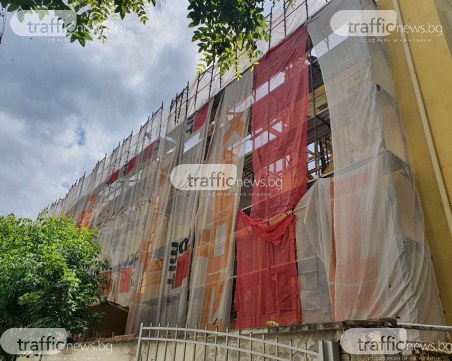 Наследник на стара русенска фамилия е собственикът на рухналата сграда