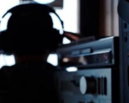 Проверяват дали са били подслушвани политици