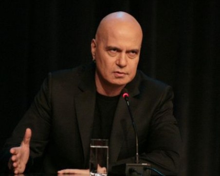 Слави Трифонов коментира разрастващия се скандал с подслушваните политици