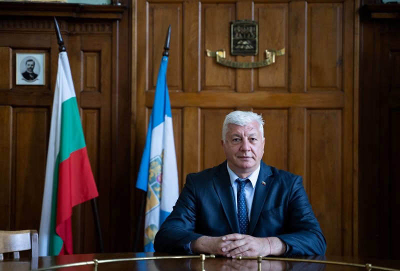 Здравко Димитров: Днес е най-светлият, най-красивият и най-емоционален празник