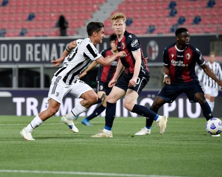 Верона класира Ювентус за Шампионската лига, Рома спаси участието в евротурнирите в края