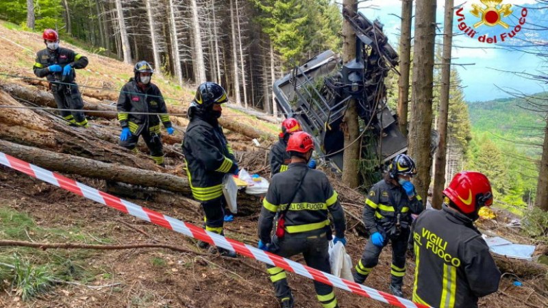 След трагедията с лифта в Италия: 14 загинали, оцеляло е само 5-годишно дете