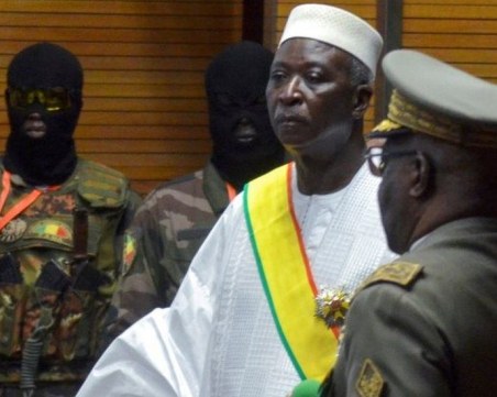 Военни арестуваха президента и премиера на Мали