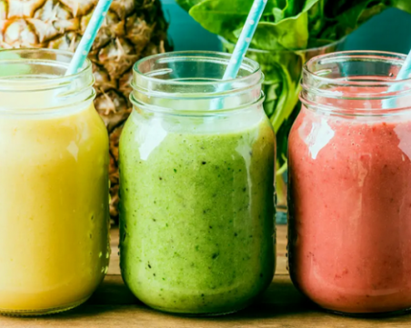 Искате стройна фигура? Вижте 3 рецепти за смутита, стимулиращи храносмилането