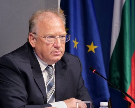 Министърът на външните работи Светлан Стоев заминава за среща в Лисабон