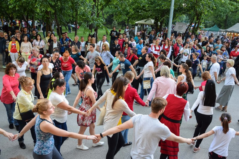 Гайди, хора и традиции: Народен събор Пловдив събира любители на фолклора в Лаута