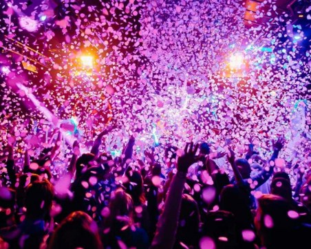 Румъния разрешава концерти и фестивали, но само за ваксинирани