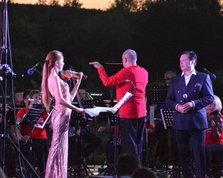 Васил Петров представя втора версия 