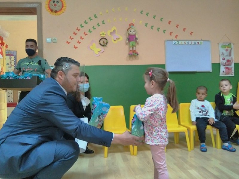Весел детски празник на 1 юни за децата от община