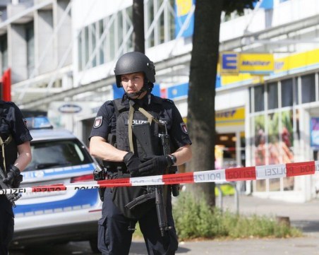 Мъж бе застрелян в Хамбург, след като крещял Аллах акбар и размахвал нож