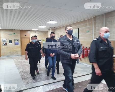 МВР праща поздрави, но не се извинява