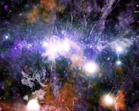 НАСА публикува нова снимка от сърцето на Млечния път