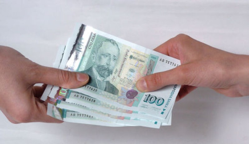 Средно с 200 лева е по-ниска заплатата на работещите в Пловдив и областта спрямо страната