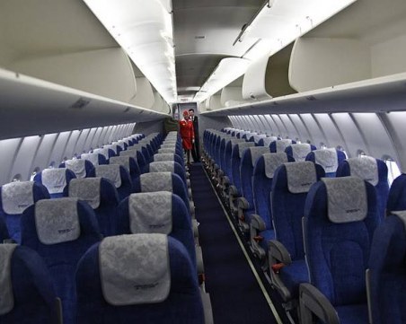 Анулираха чартърните полети от Беларус към България