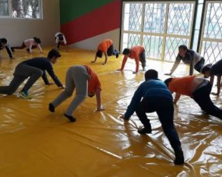 Бившият Спортен диспансер в помощ на деца с гръбначни изкривявания и затлъстяване