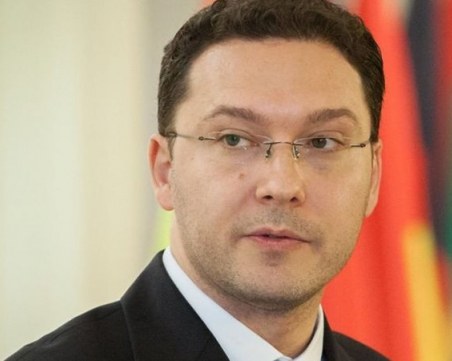 Даниел Митов: Радев връща модела Орешарски