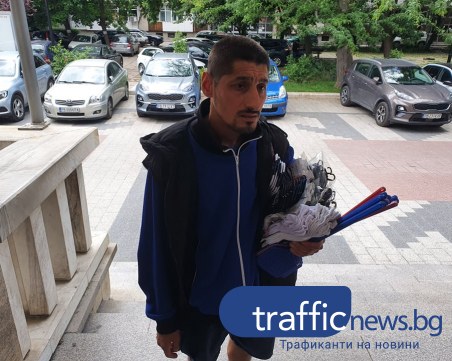 Митко с чорапите: Не искам да съдя адвоката,  а само обезщетение от 10 000 лева