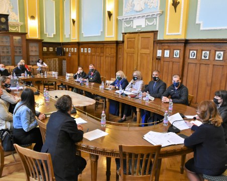 Решиха какъв да бъде съставът на СИК в Пловдив след консултации